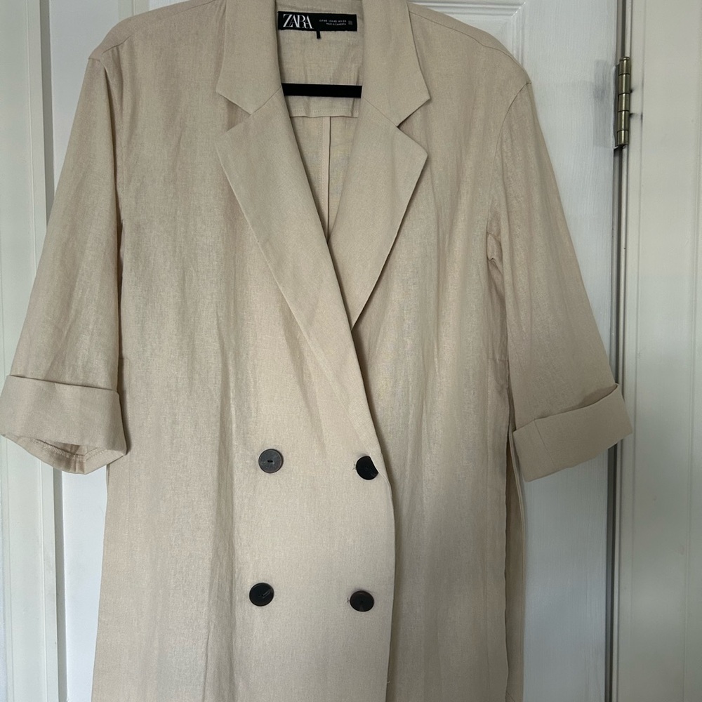 Zara Women's Beige Double-Breasted Blazer